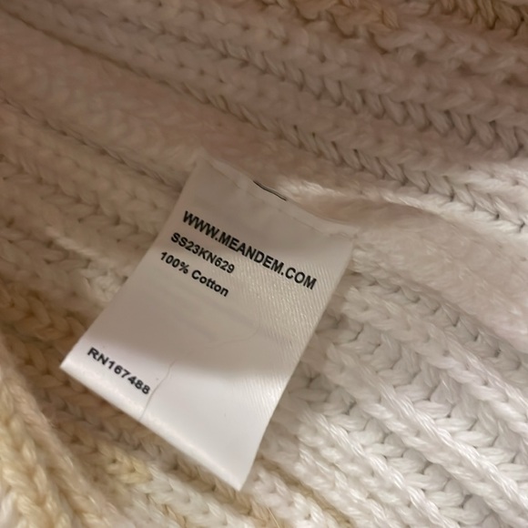 Gorgeous me + em sweater that’s cream and white stripes - Picture 3 of 7